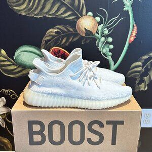 Yzy 350 Boost -- Triple Whites -- Nearly brand new